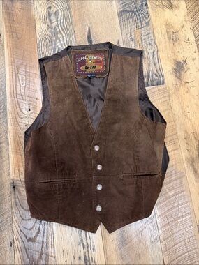 Global Identity Men's Brown Suede Button Vest